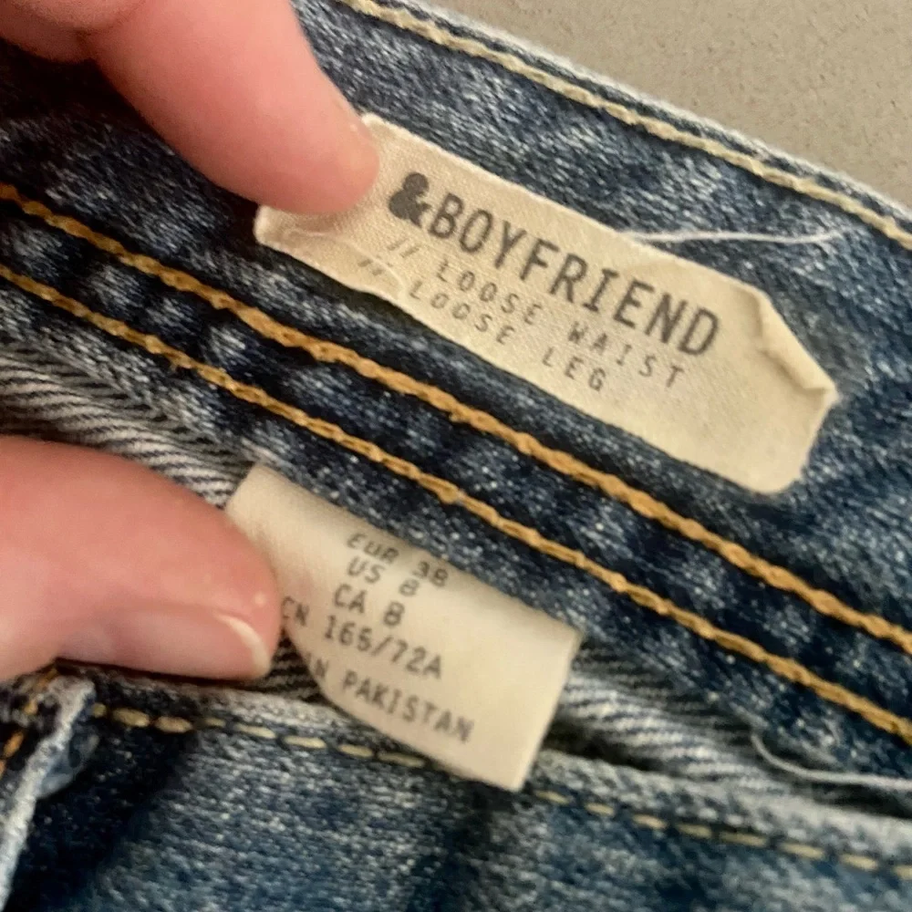 H&M Boyfriend Rolled Cuff Denim Shorts Size 8